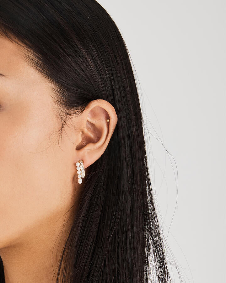 Image of Earrings. Product name - Earring Giza Metallic in Metallic colour by brand - Novo