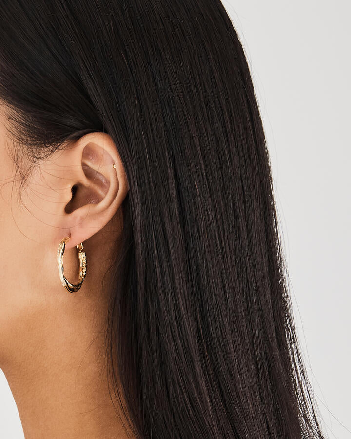 Image of Earrings. Product name - Earring Gumi Metallic in Metallic colour by brand - Novo