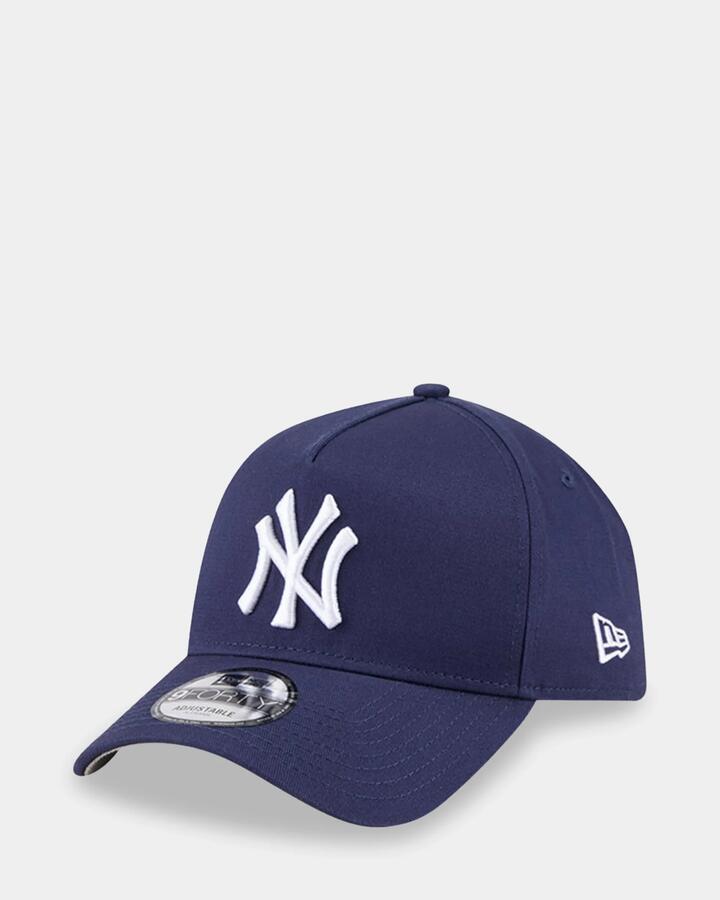 Image of Hats. Product name - New Era 9Forty New York Yankees Cap Navy in Navy colour by brand - New Era