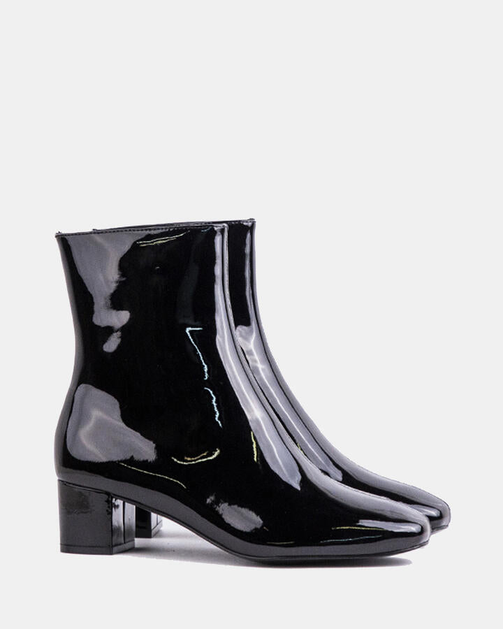 Image of Boots. Product name - Li-tenby Black Patent in Black Patent colour by brand - Novo