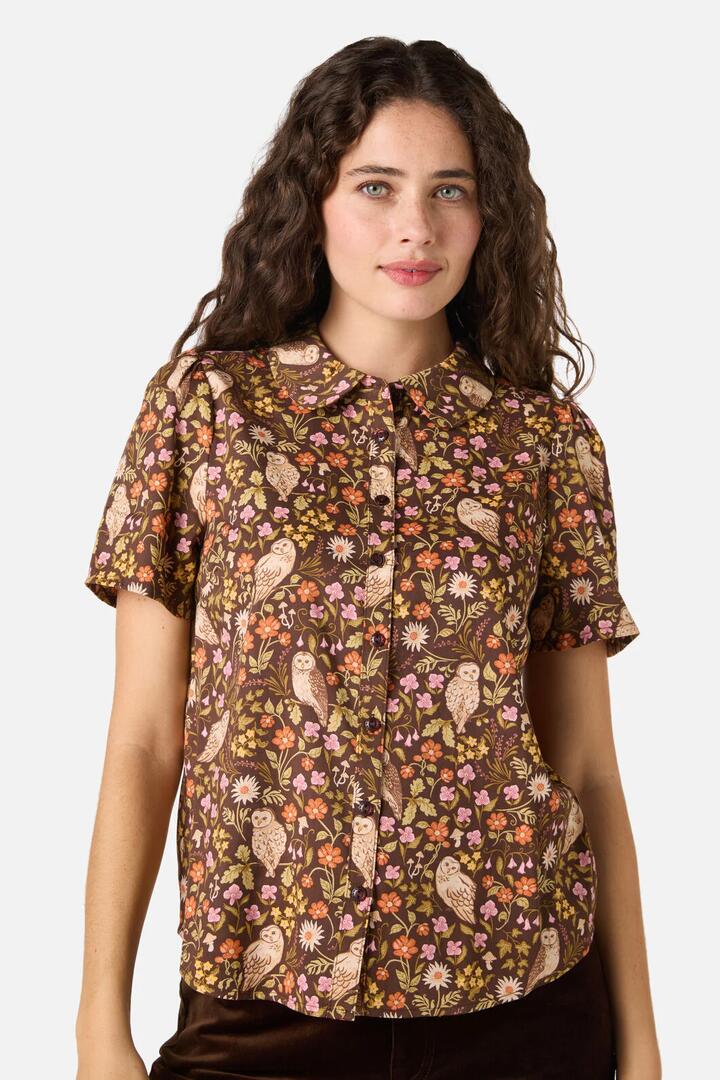 Image of a model wearing Tops. Productname: Forest Owl Short Sleeve Blouse in Chocolate colour by brand - Princess Highway