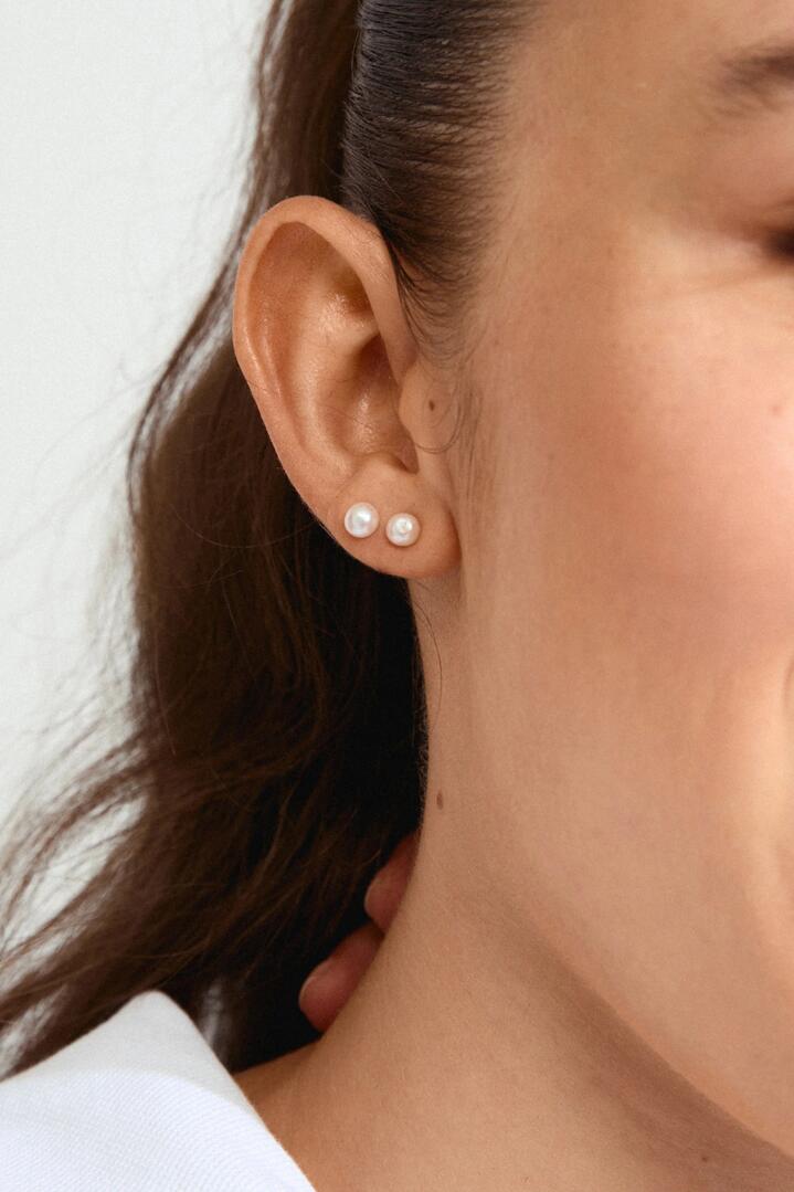 Image of Jewelry. Product name - Jorie Pearl Stud Earring in colour by brand - Pilgrim