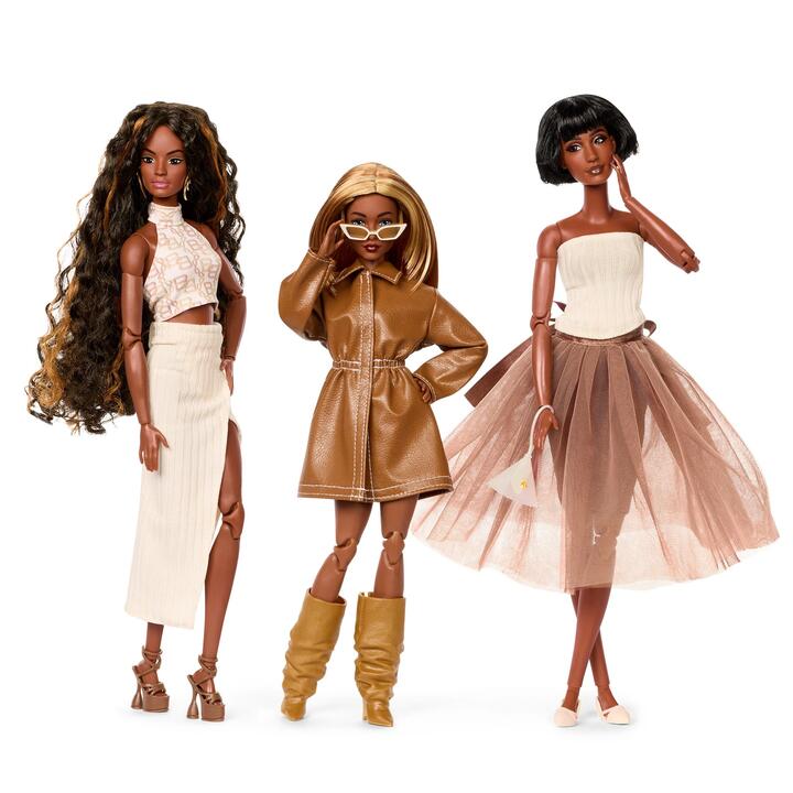 Image of Dolls. Product name - Barbie Signature You Create Barbie Basics Deluxe Kit #4 in colour by brand - Barbie Signature