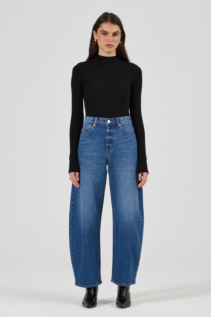 Image of Jeans. Product name - Gigi Reign Blue Barrel Jean in Blue colour by brand - Rollas