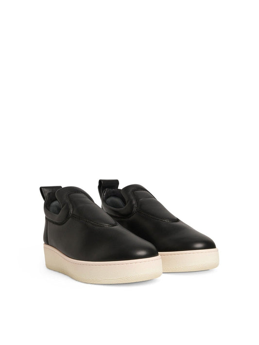 CELINE Pull On Sneaker 35 (Black)