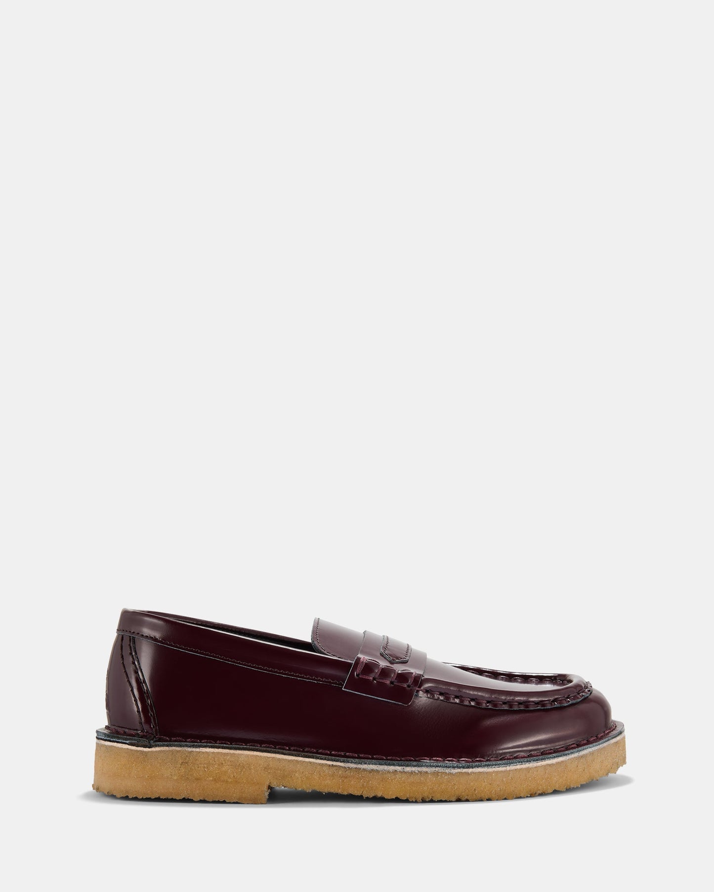 Image of Flats. Productname: Nomad Loafer. (w) Wine Patent in Wine Patent colour by brand - Clarks Originals