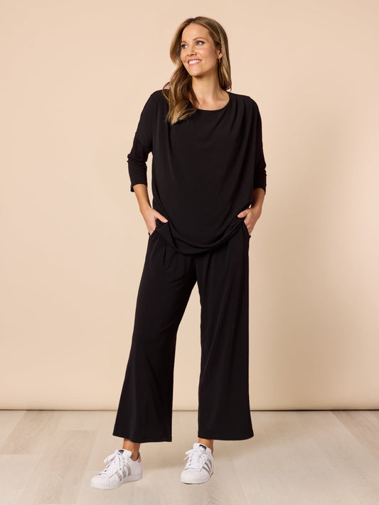 Clarity Travellers Pleat Top (Black)