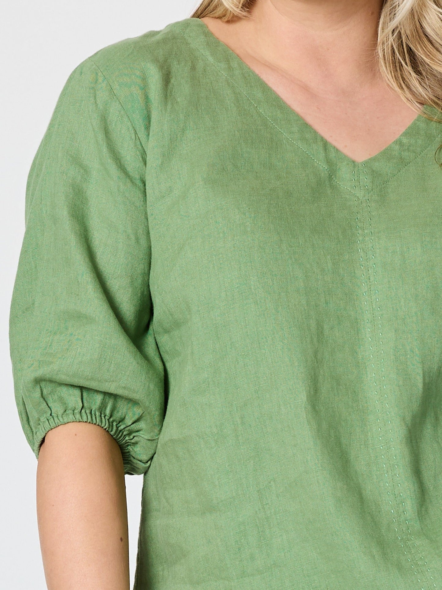 Gordon Smith Anna V-neck Linen Top (Fern)