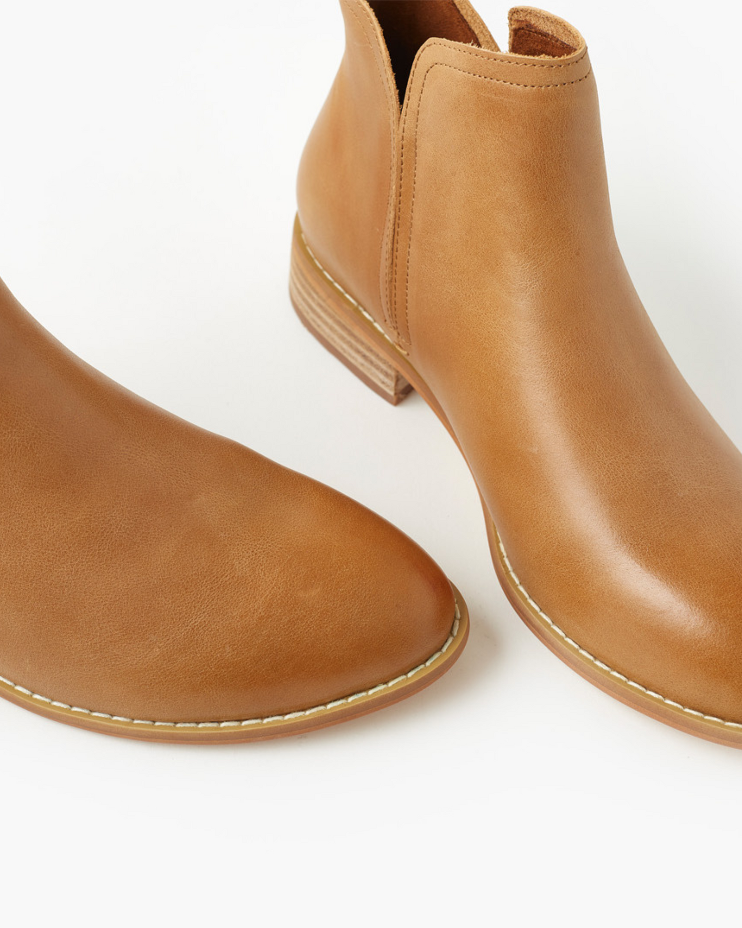 Walnut Melbourne Douglas Leather Boot (Tan)