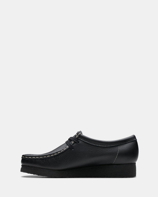 Wallabee. (w) Black Tumbled Leather