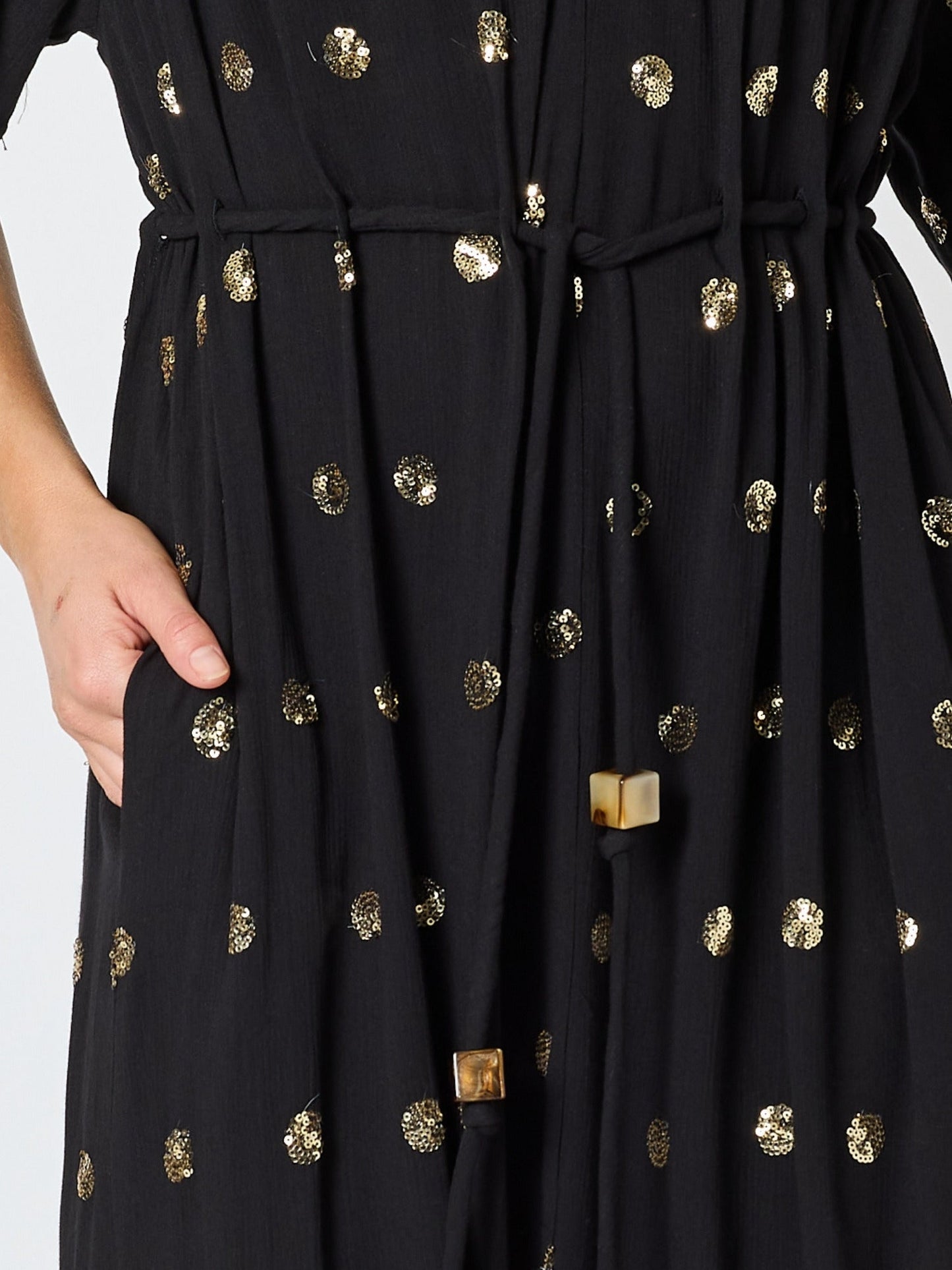 Hammock & Vine Moonlight Sequin Dress (Black/Gold)