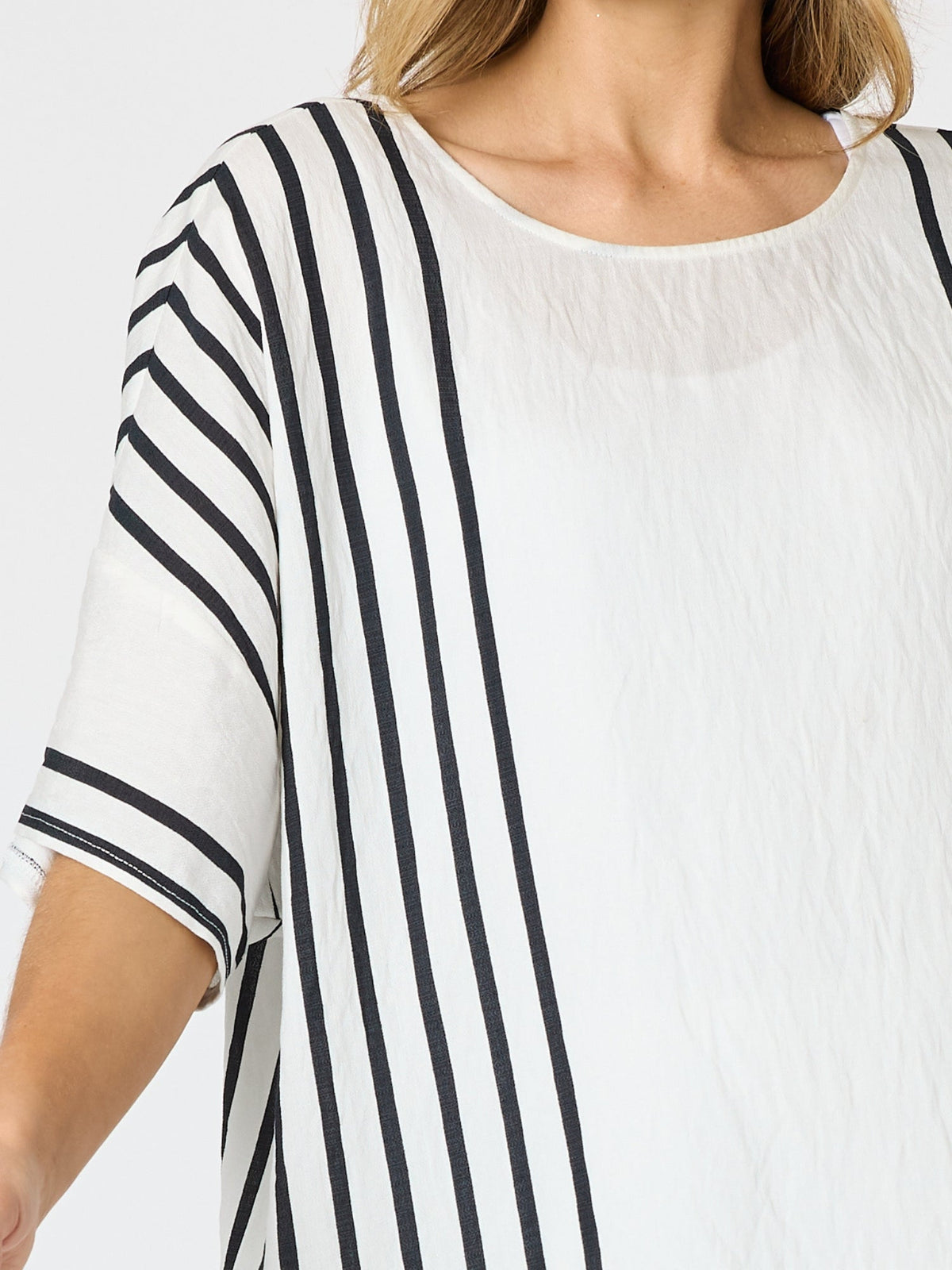 Clarity Sevilla Stripe Top (White/Black)