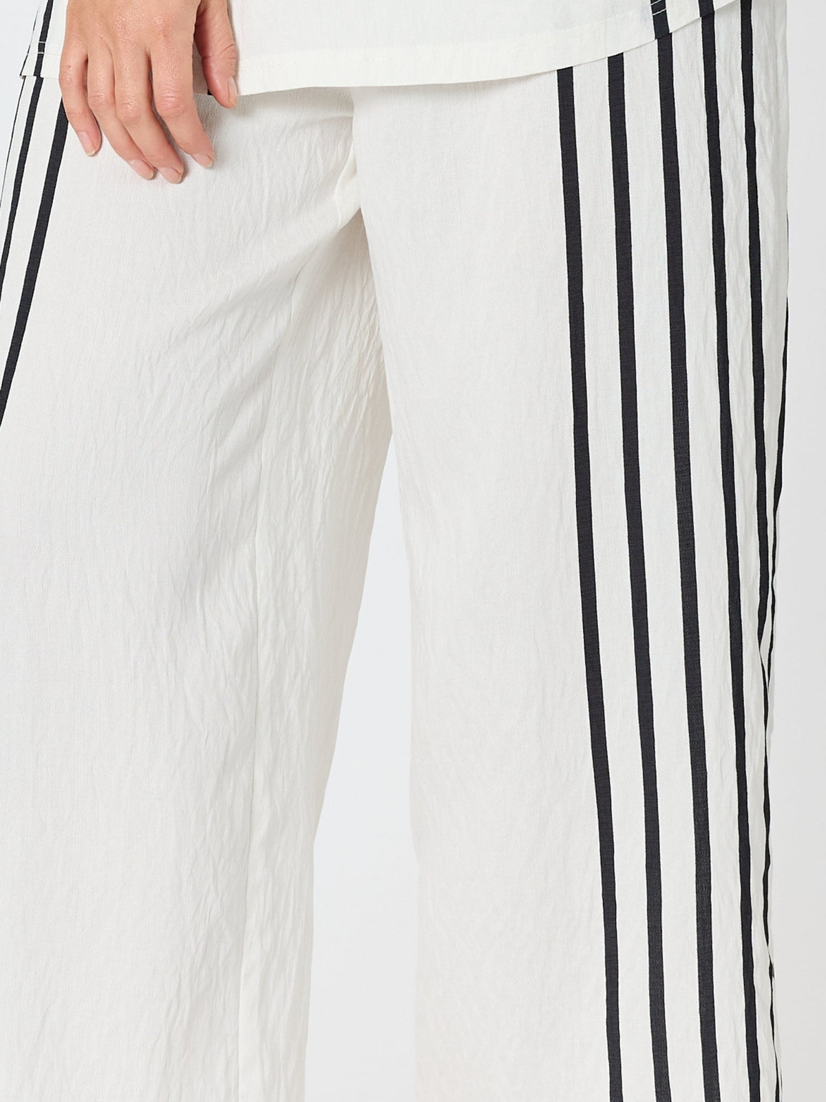 Clarity Sevilla Stripe Print Pant (White/Black)