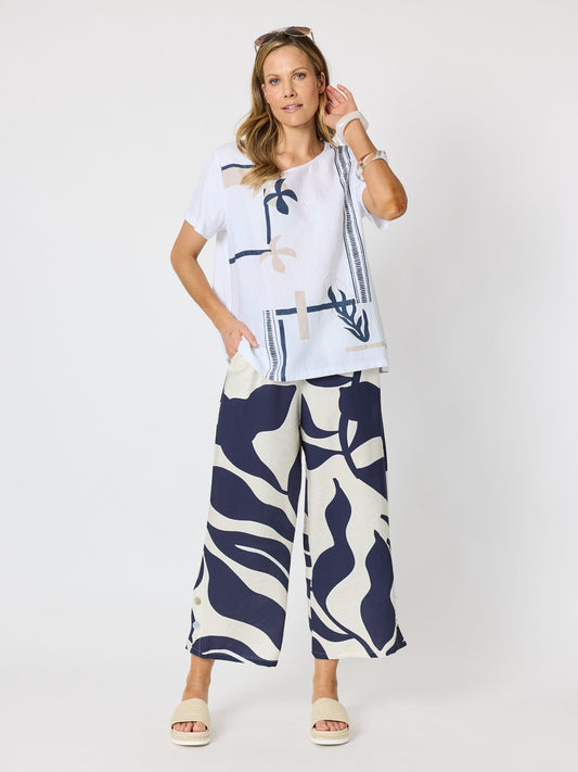 Clarity Bay Leaf Print Top (White/Navy)
