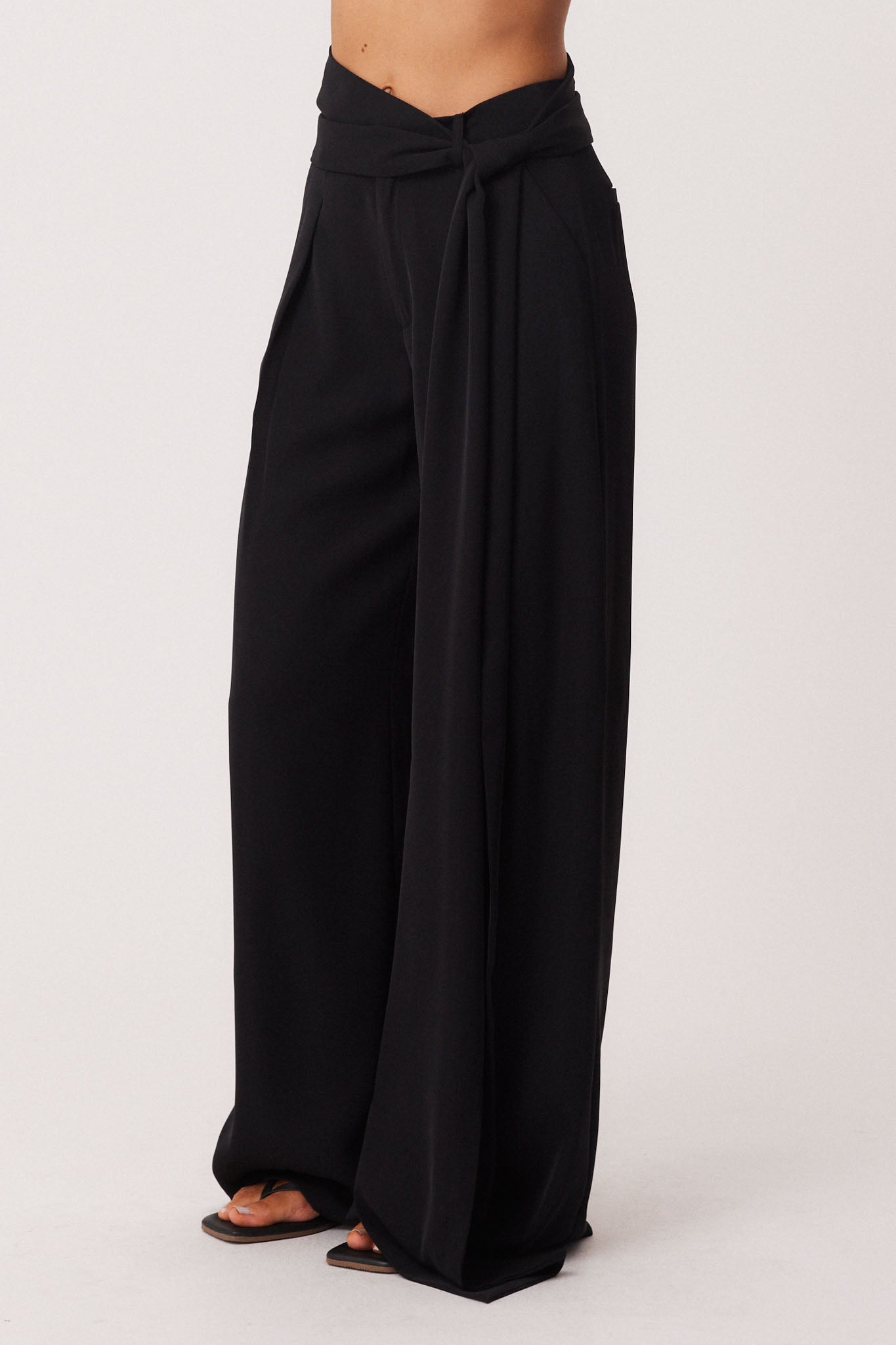 SNDYS REID PANTS (Black)