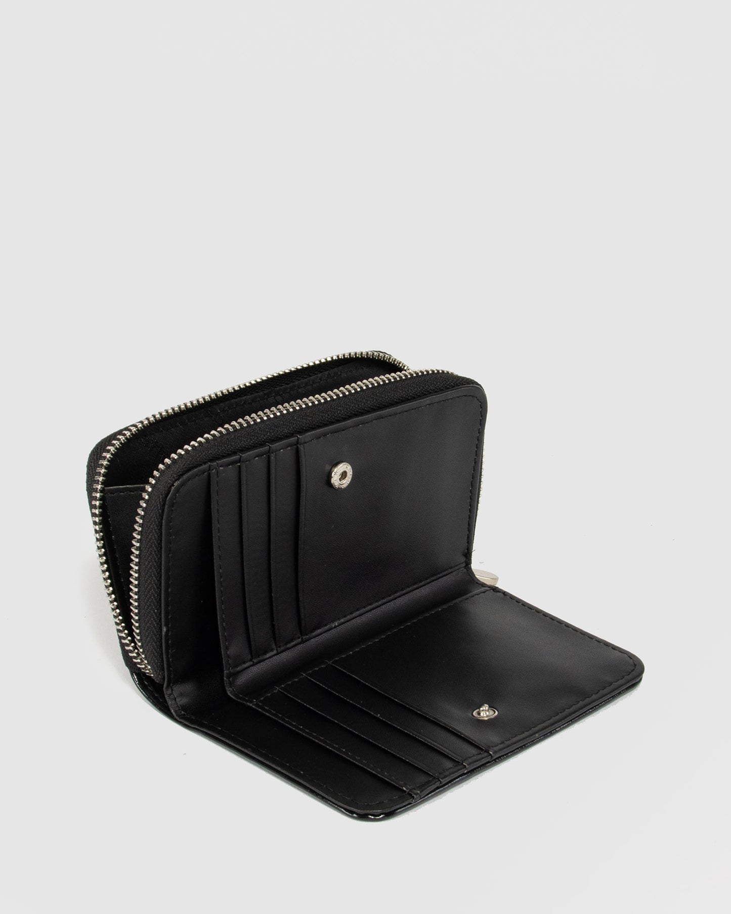 Colette by Colette Hayman Tiana Plate Wallet (Black)