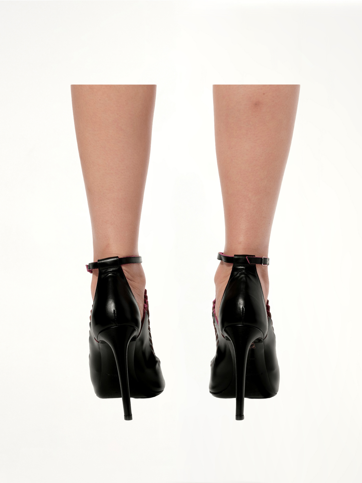BALENCIAGA Leather Sandal (Black)
