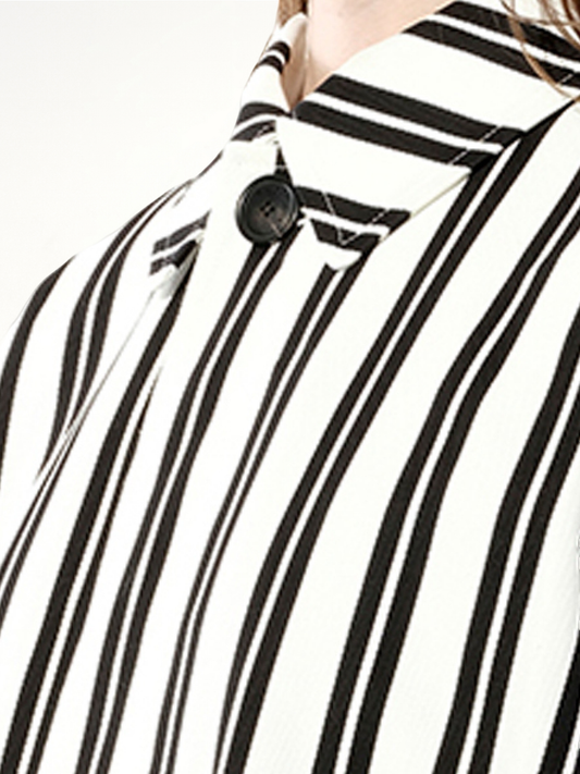 BALENCIAGA Chilien Coat (Black)