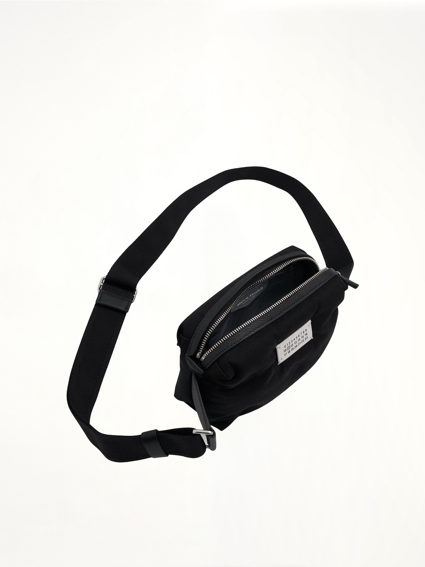 MAISON MARGIELA Glam Slam Sport on Body Bag (Black)