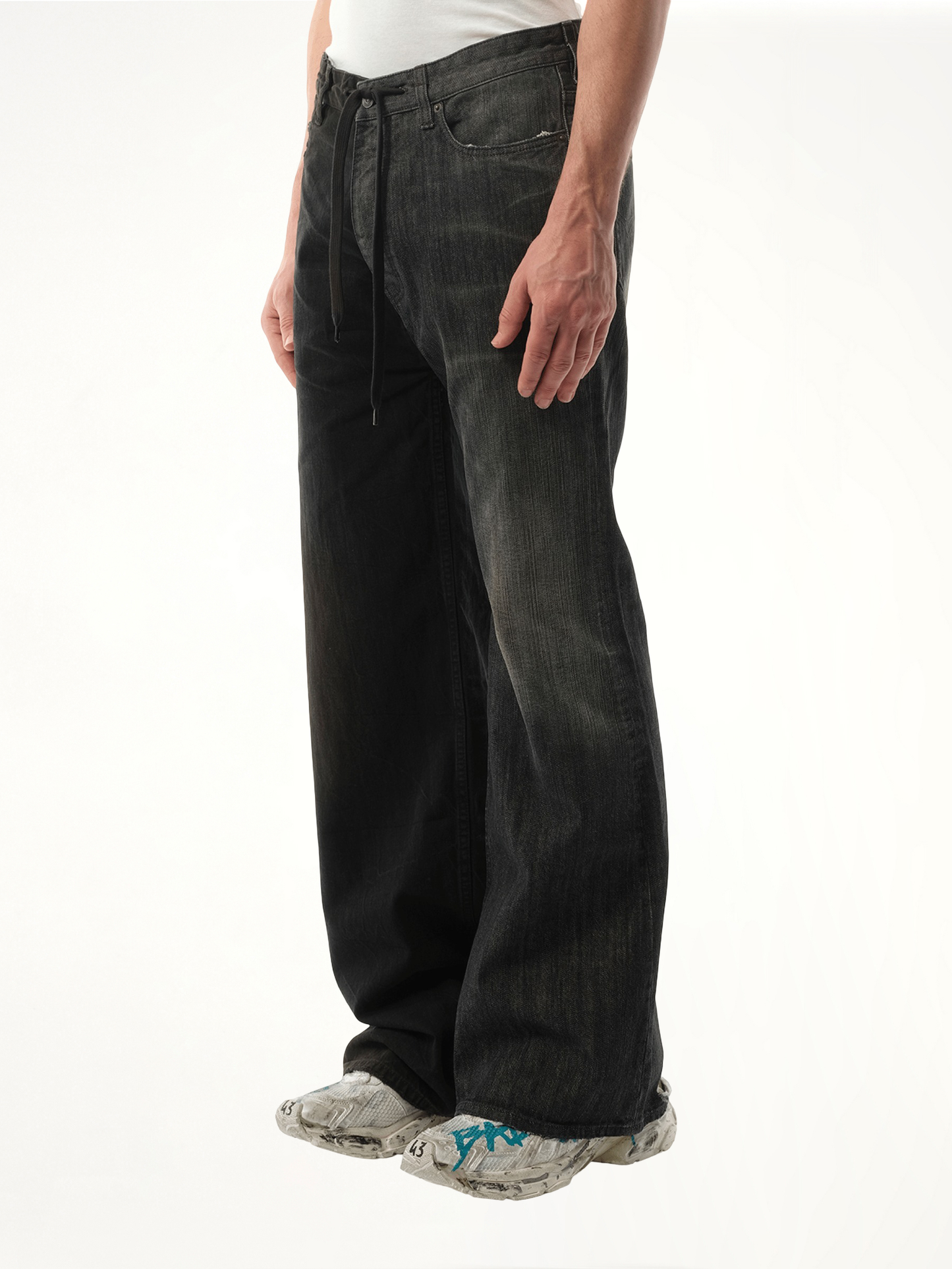 BALENCIAGA Fifty-Fifty Pants (Black)