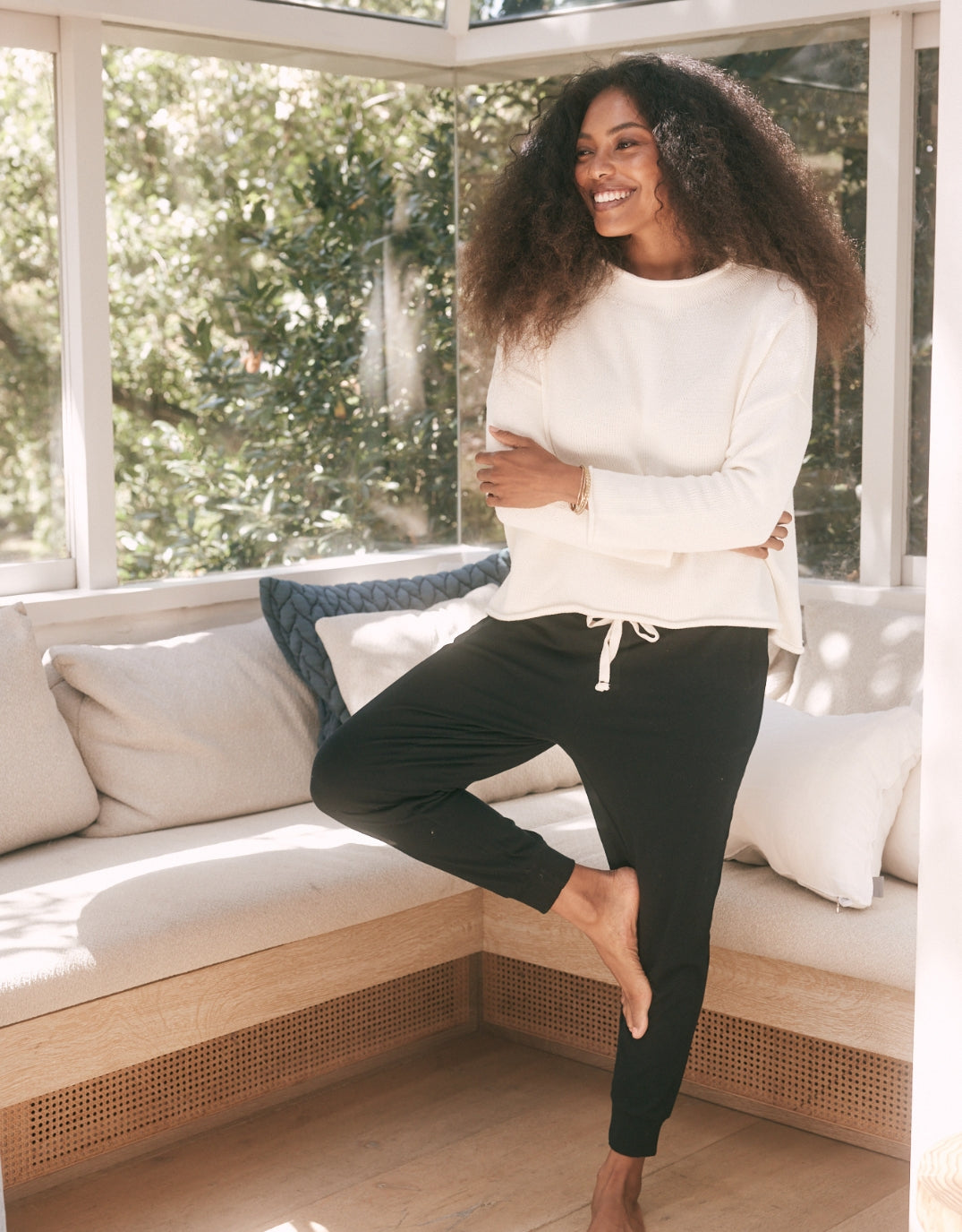 White & Co. The Sunday Lounge Pant (Black)