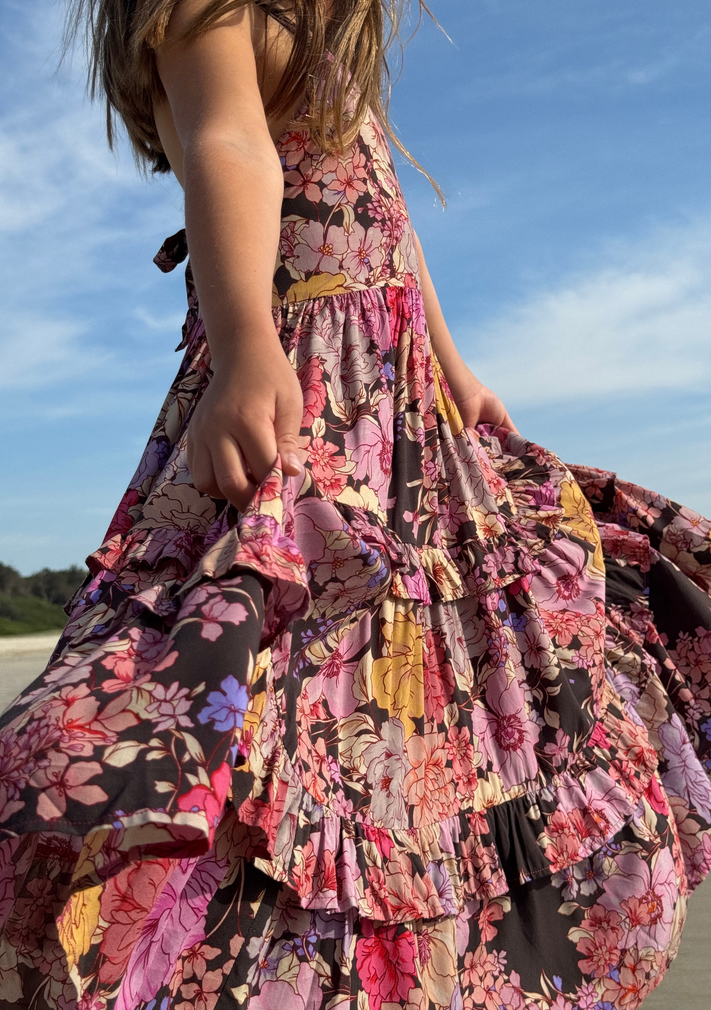 LITTLE AUGUSTE Lilah Maxi Dress (Black)