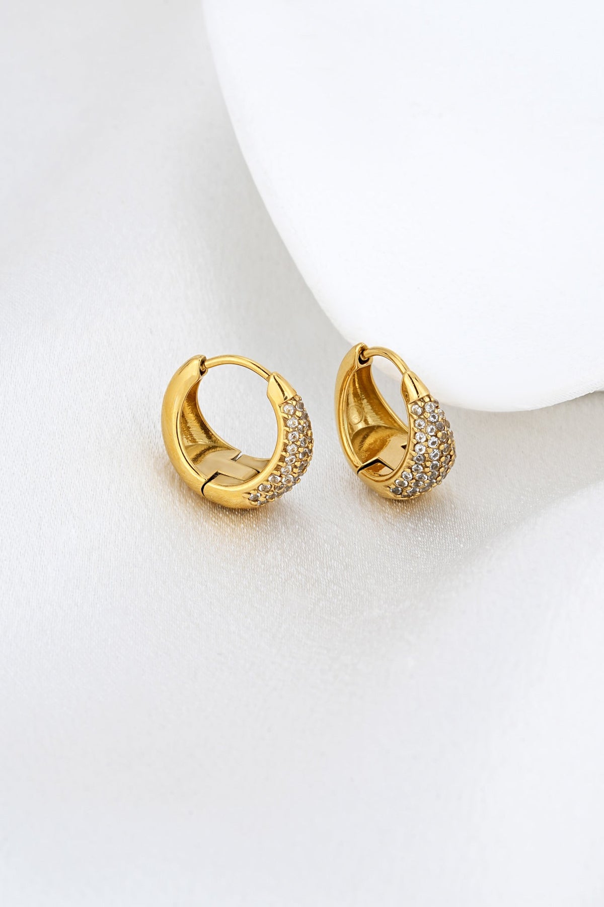 HEYCHIC Claire Zircon Earrings (Gold)