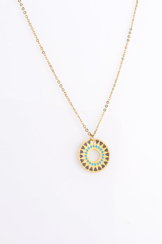 Heychic Kiyana Circle Medallion Pendant Necklace (Gold)