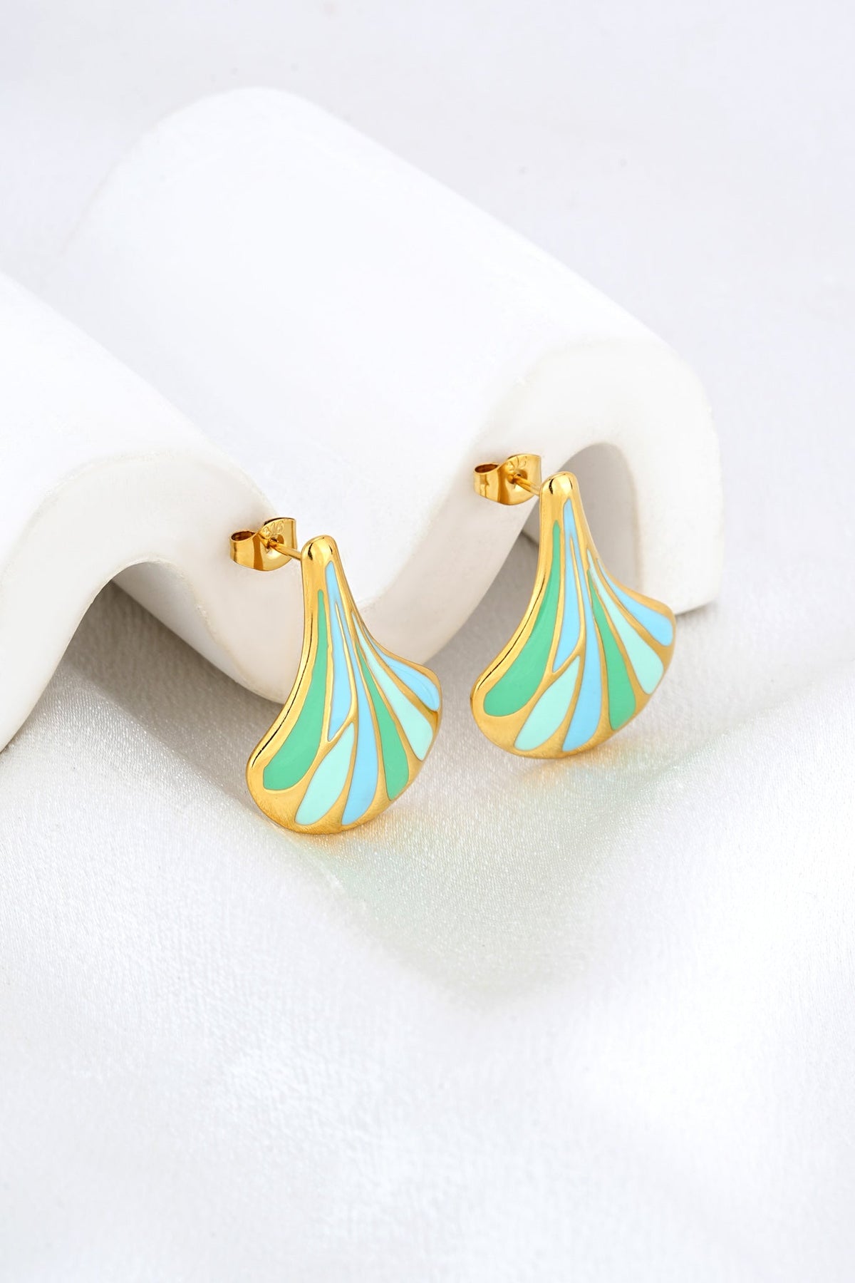 HEYCHIC Amarine Green Gold Earrings (Blue)
