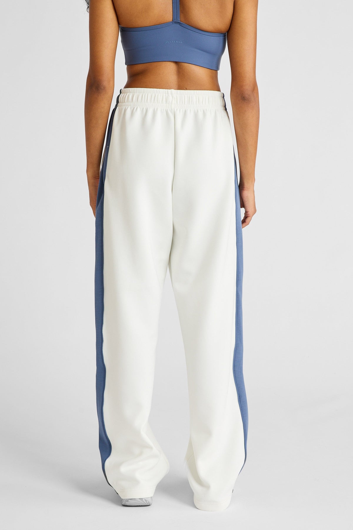 Soft Essentials Contrast Wide Leg Pant Chalk/ Indigo (Blue)