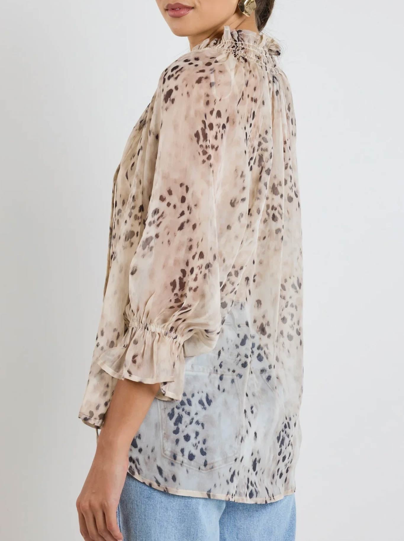 AMONG THE BRAVE ODYSSEY SHIRRED TOP (Leopard)