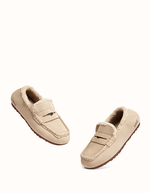Ugg AUSTRALIAN SHEPHERD® Lomero Moccasins (Sand)
