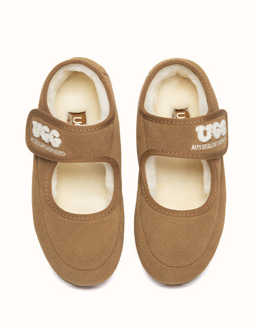 Ugg AUSTRALIAN SHEPHERD® Velvi Kids Mary Jane Slippers (Chestnut)