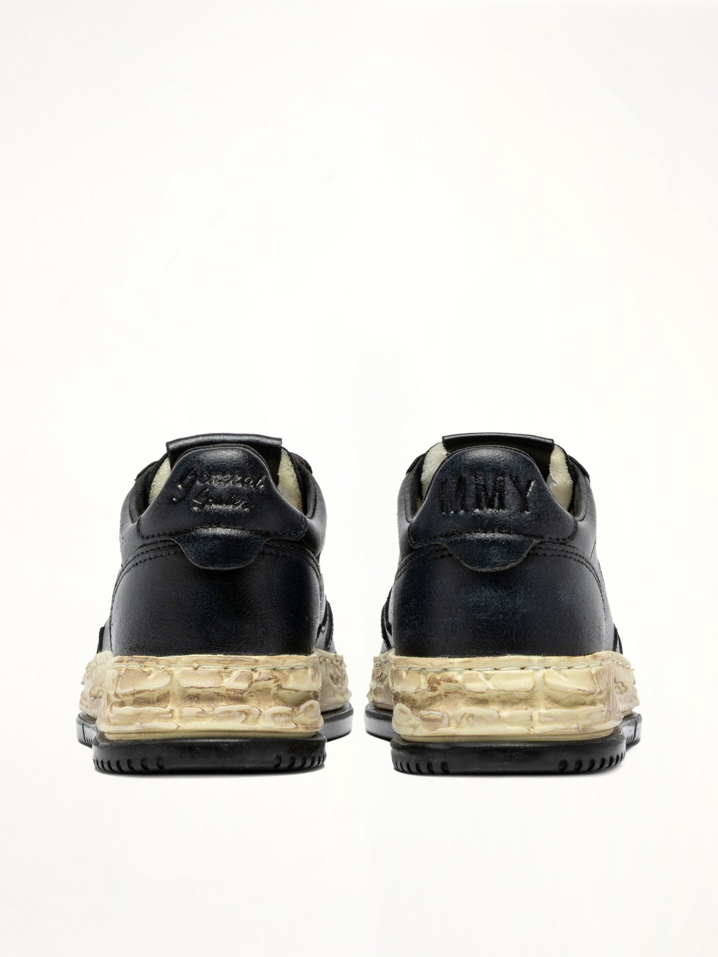 AUTRY MMY Super Vintage Low Sneaker (Black)