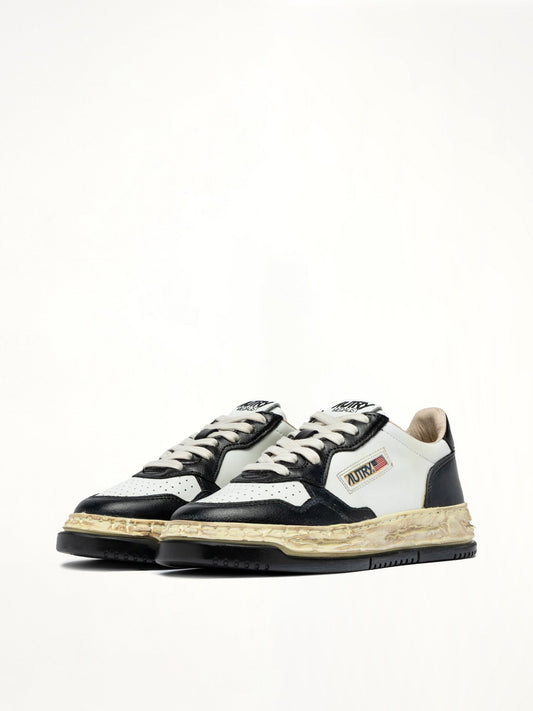 AUTRY MMY Super Vintage Low Sneaker (White/Black)