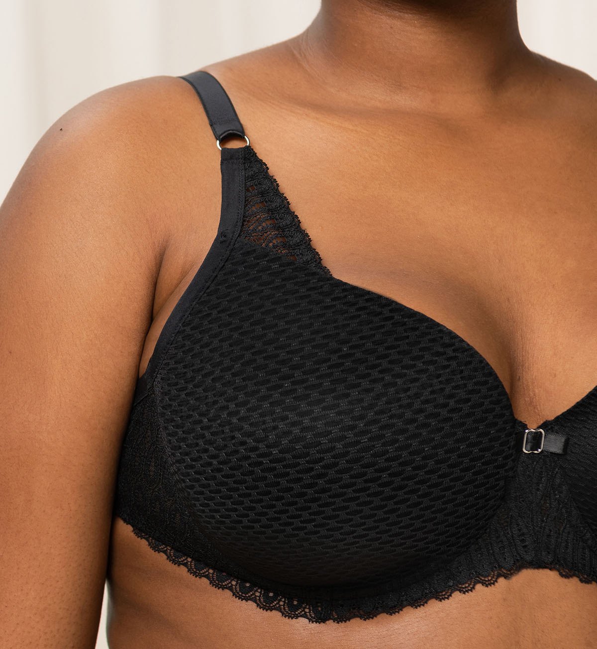 Triumph Aura Spotlight Padded Bra (Black)