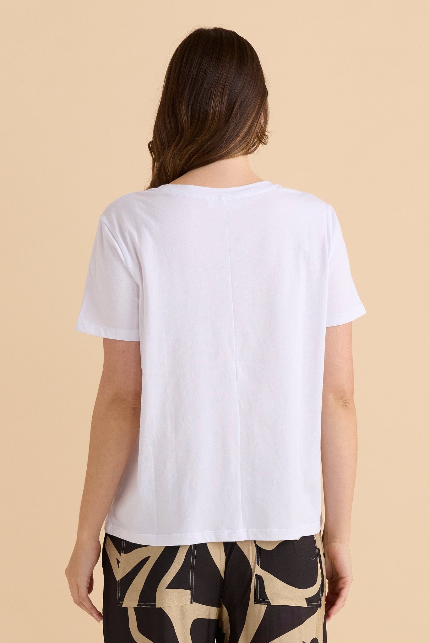 Betty Basics Ellia Crew Tee (Monochrome Floral)