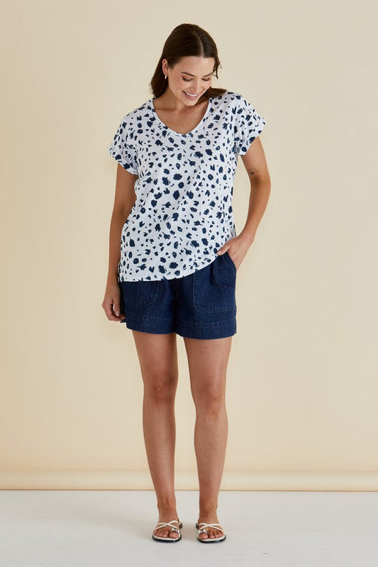 Betty Basics Ayla V-Neck Tee (Spot Print)