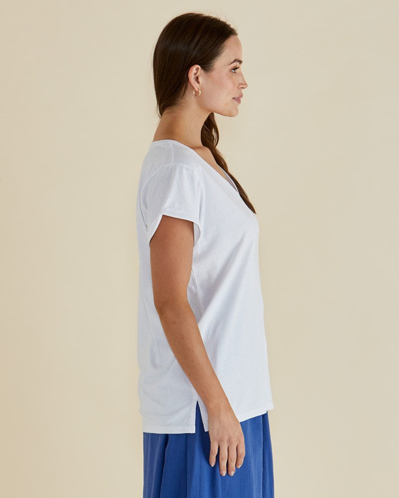 Betty Basics Ayla V-Neck Tee (White)