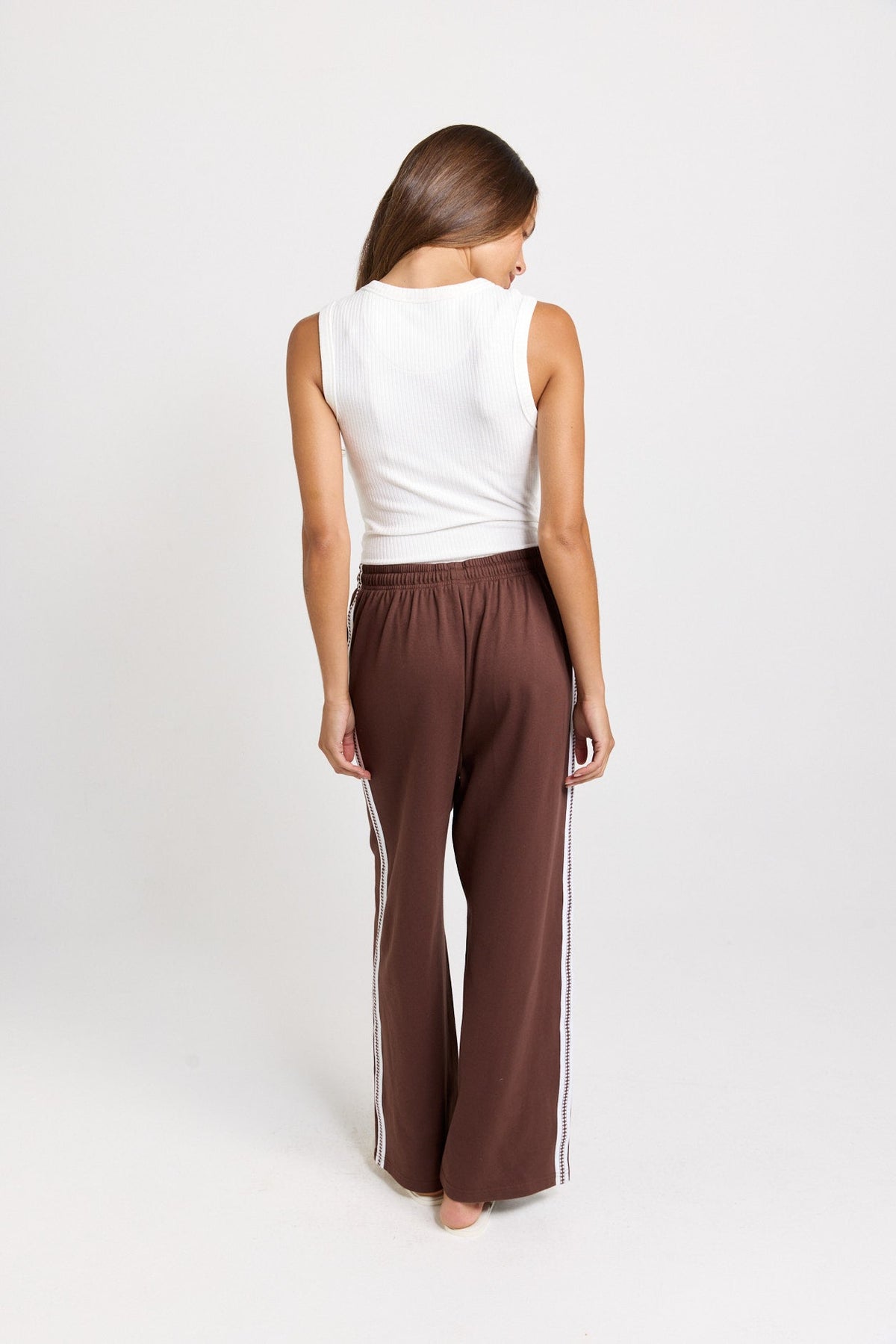 Betty Basics Nikki Relax Cotton Jogger (Chocolate)