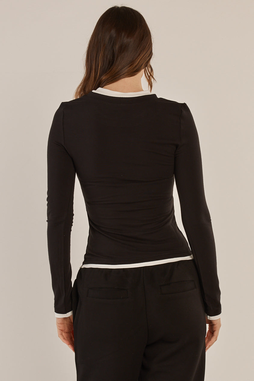 Betty Basics Cloud Tee (Black)