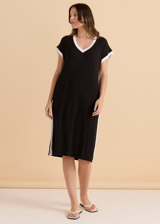Betty Basics Tula T-Shirt Dress (Black/White)