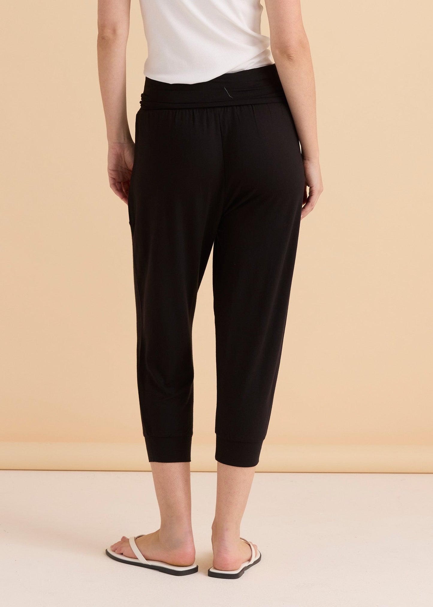 Betty Basics Tilly 3/4 Pant (Black)