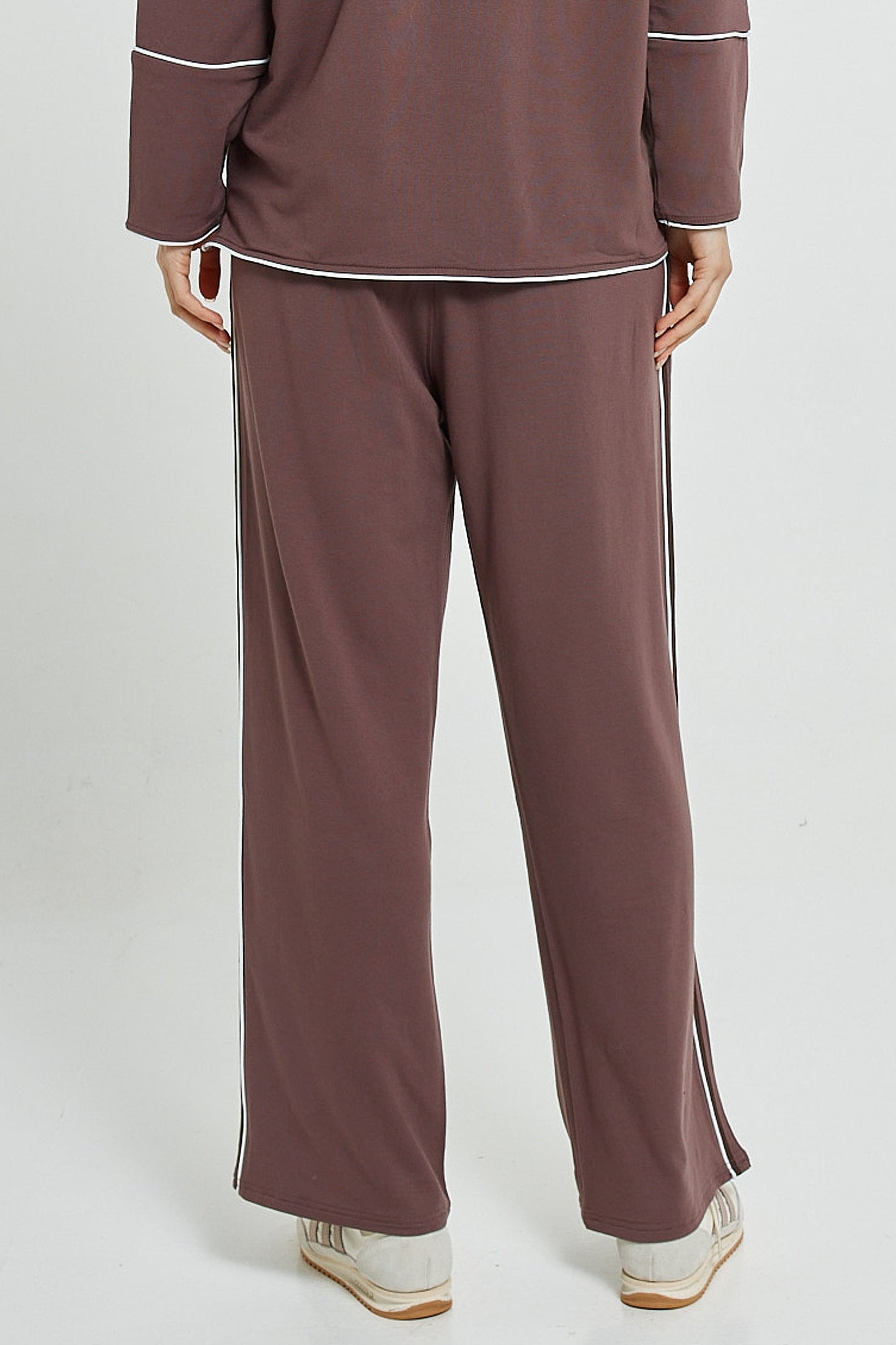 Betty Basics Evelyn Wide Leg Jogger (Nutmeg)