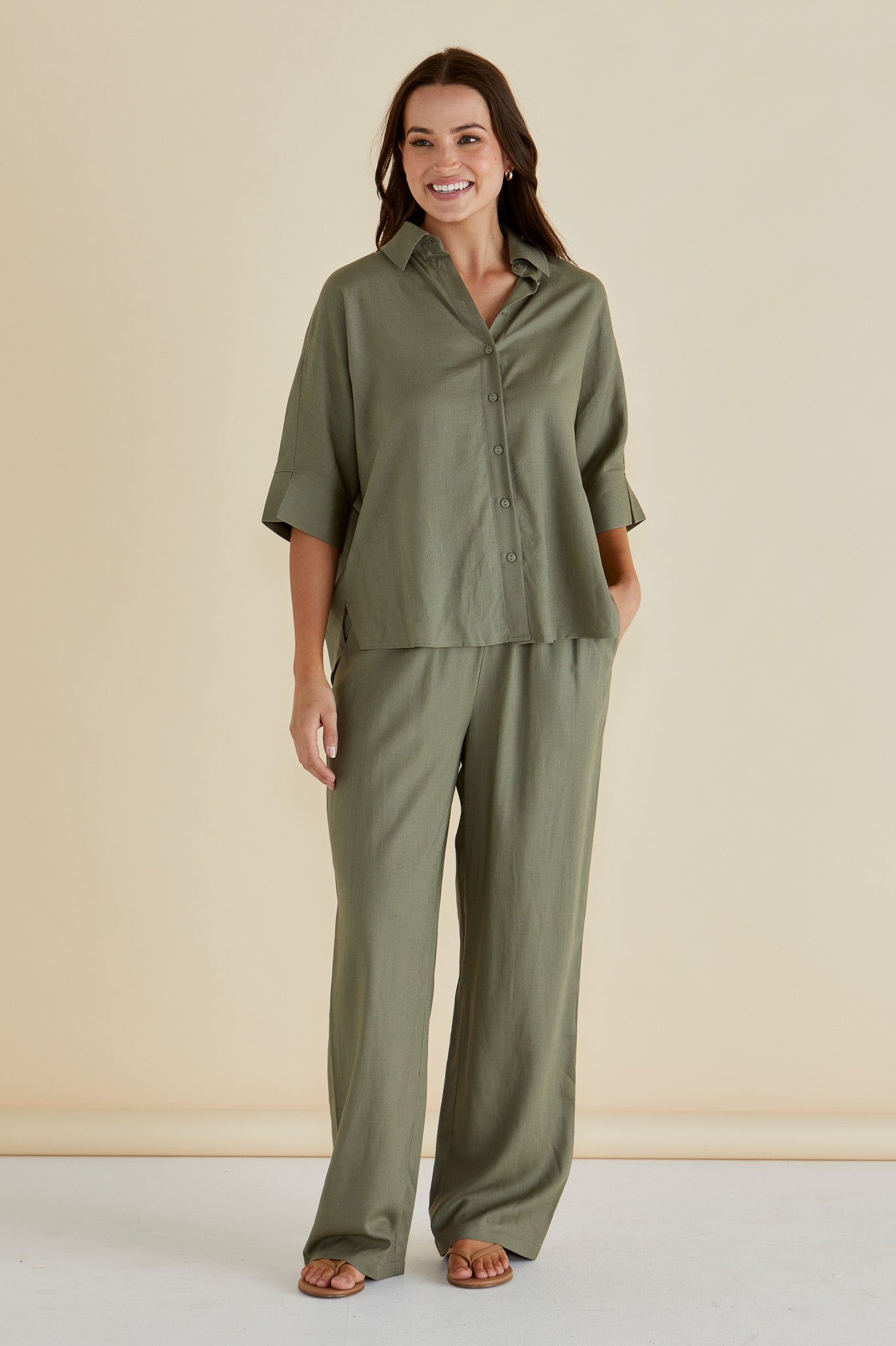Betty Basics Lynwood Linen Shirt (Olive)