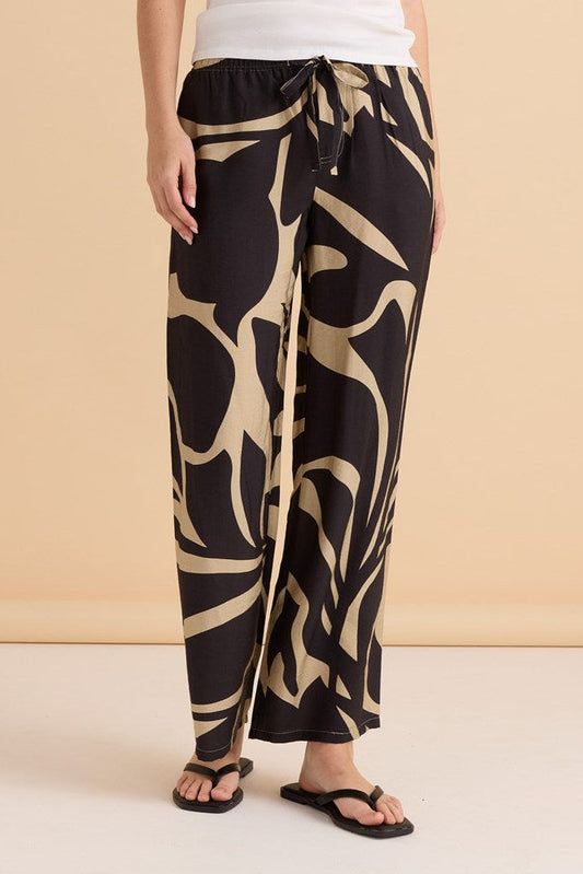 Betty Basics Sutton Relax Pant (Monochrome Floral)