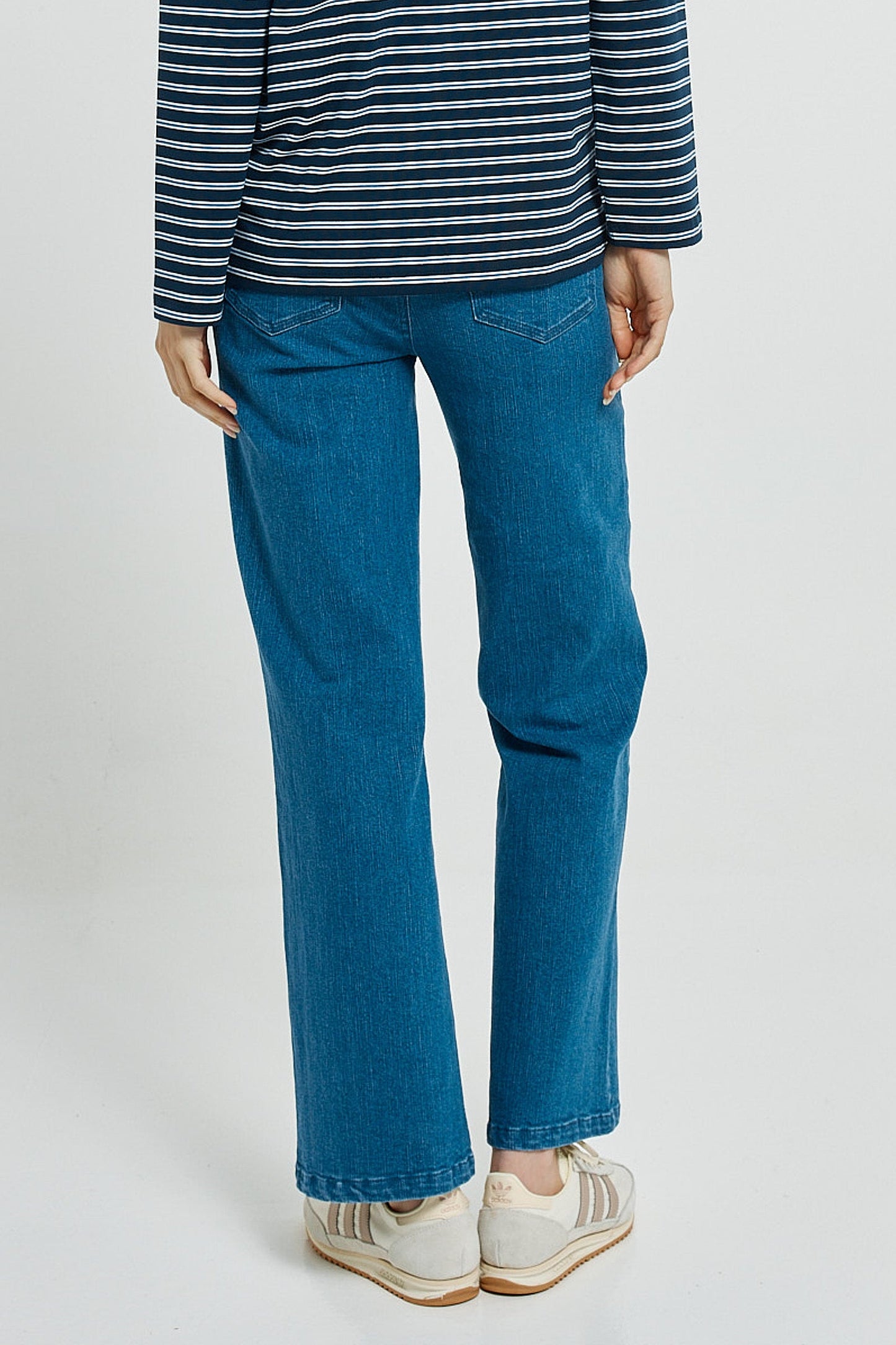 Betty Basics Patch Pocket Jean (Vintage Blue)