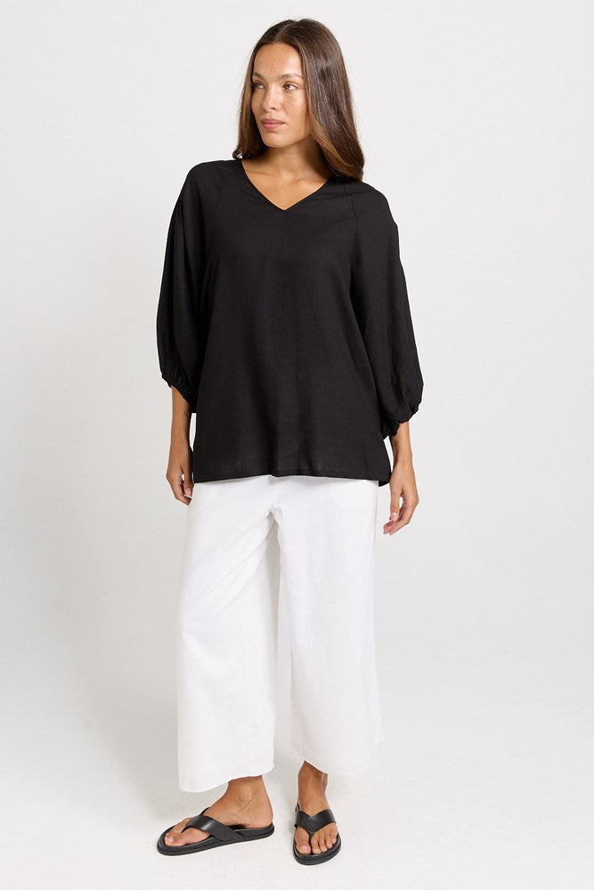 Betty Basics Bella Linen Blend Blouse (Black)