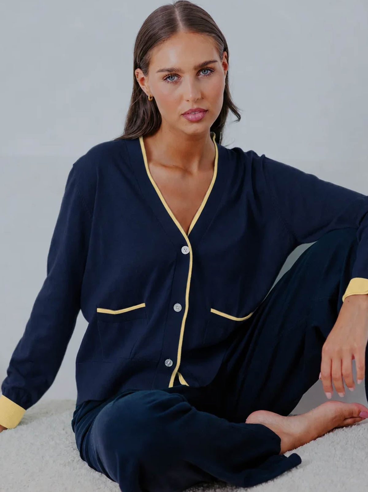 BRIDGE & LORD BOYFRIEND CONTRAST CARDI (Leaf/Stone)