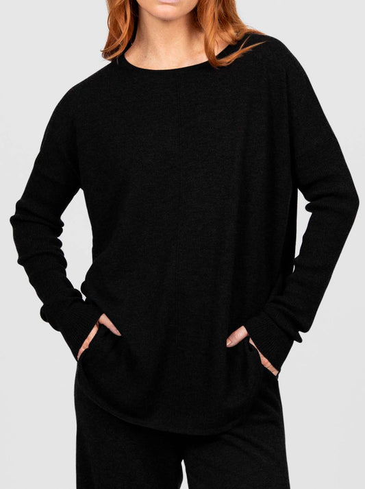 Image of a model wearing Outerwear. Productname: BRIDGE & LORD QUEEN CREW NECK PULLOVER in Black colour by brand - Bridge And Lord